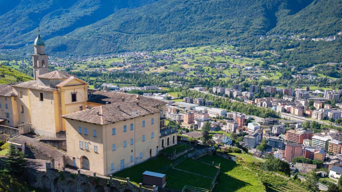Cosa Vedere a Sondrio: Un Viaggio tra Storia e Natura
