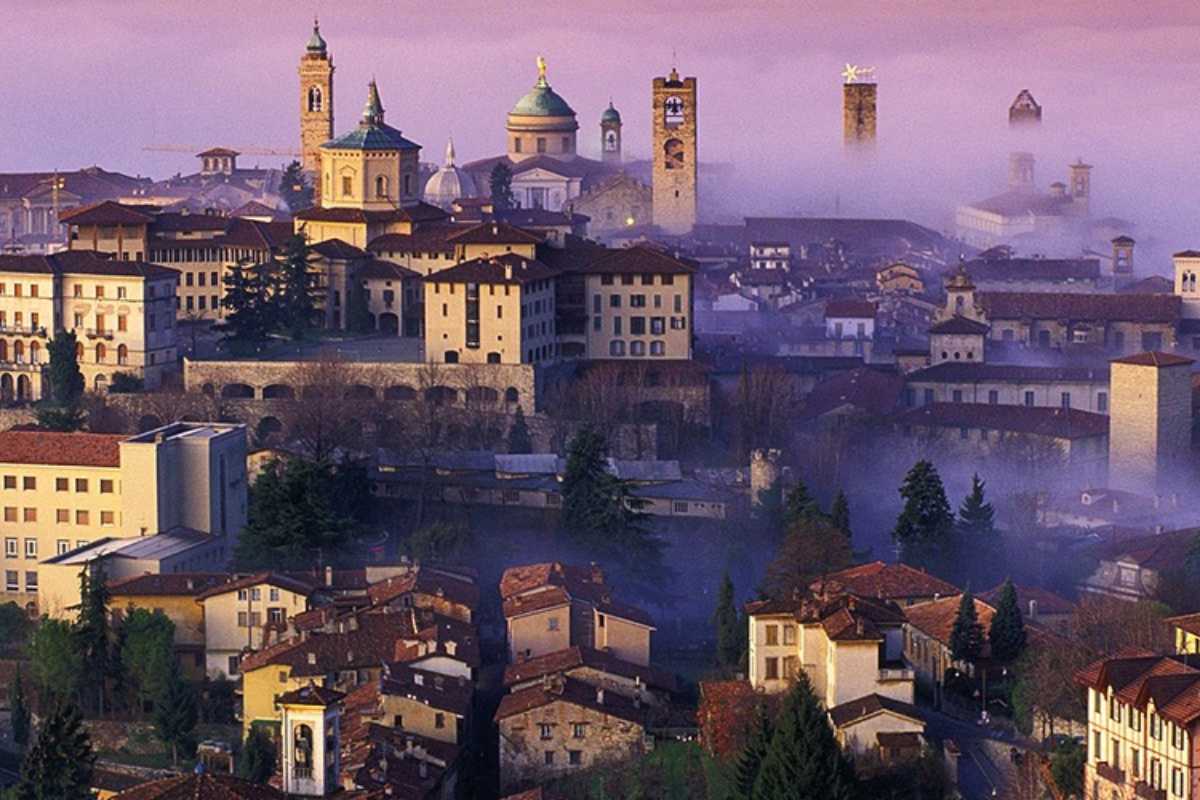 Vista panoramica della Città Alta di Bergamo, adatta per famiglie con bambini
